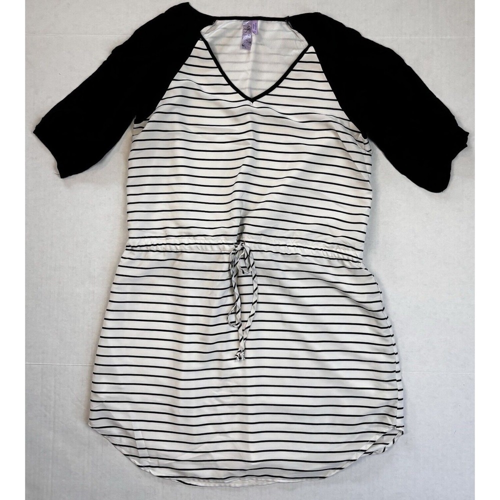 Alya‎ Dress Size Med Classic Cinch Waist Fully Lined Black White Raglan Sleeve